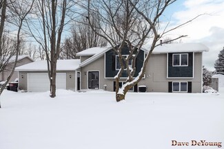 10531 Northfield Dr, Zeeland, MI 49464