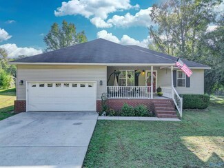 2006 Bailey St NW, Hartselle, AL 35640