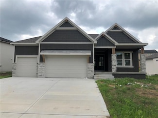 17162 S Heatherwood St, Overland Park, KS 66062