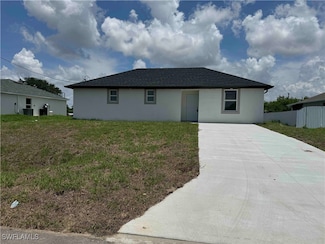 2616 10th St SW, Lehigh Acres, FL 33976
