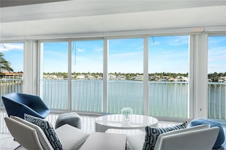 2750 Gulf Shore Blvd N Unit 402, Naples, FL 34103