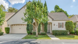 1056 Loyola Ave, Clovis, CA 93619