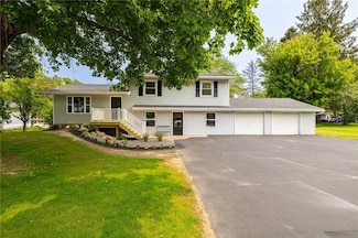 3908 Stalker Rd, MacEdon, NY 14502