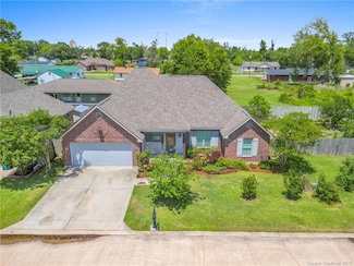 1922 Sarah Ln, Lake Charles, LA 70605
