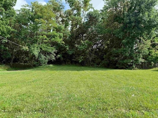 1010 18th St, Bedford, IN 47421