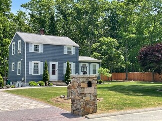 25 Everbloom Dr, Johnston, RI 02919