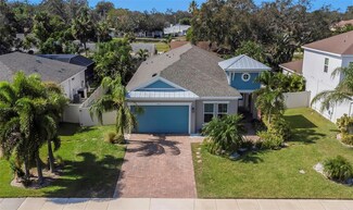 855 W Bayshore Dr, Tarpon Springs, FL 34689