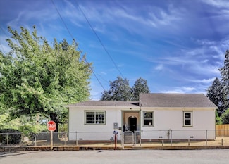 13207 Ridge Rd, Grass Valley, CA 95945