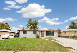 556 Empire St, Aurora, CO 80010