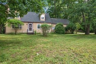 3 Winterbrook Dr, York, ME 03909
