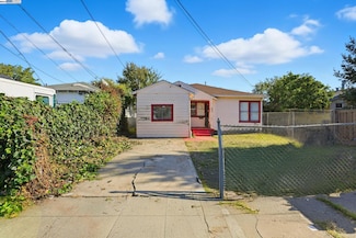 9308 F St, Oakland, CA 94603