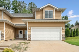 342 Waite Ln, Platteville, WI 53818
