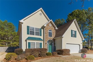 818 Winding Grove Ln, Loganville, GA 30052