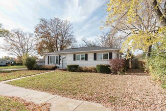 1468 S Oakhill Ave, Janesville, WI 53546