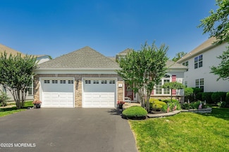 16 Gladstone St, Lacey Township, NJ 08731