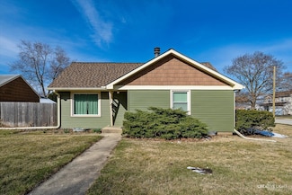 1280 Victor Ave, Elgin, IL 60120