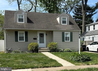 33 Pennwood Dr, Ewing, NJ 08638