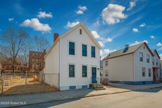358 8th St, Troy, NY 12180