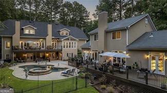 2010 Stonehedge Rd, Roswell, GA 30075