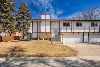2301 4th Ave S, Moorhead, MN 56560