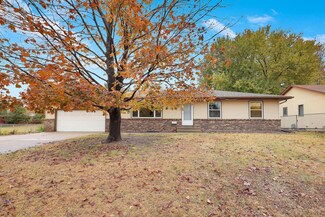 407 Belmont Ln E, Saint Paul, MN 55117