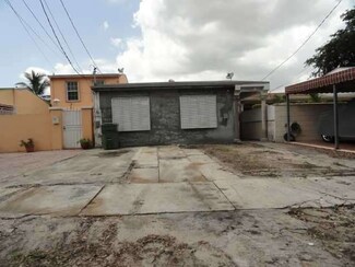 1543 W 63rd St, Hialeah, FL 33012