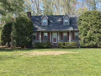 110 Autumn Ln, Tullahoma, TN 37388