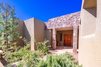 6 Storyteller Ct, Sandia Park, NM 87047