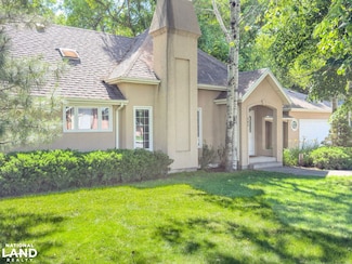 305 S Interocean Ave, Holyoke, CO 80734