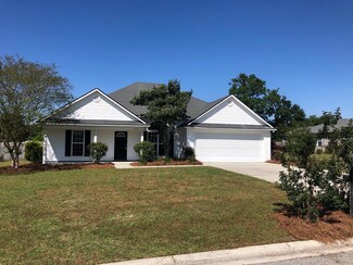 5702 Emily Ln, Hahira, GA 31632