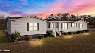 403 Clay Ct, Lucama, NC 27851