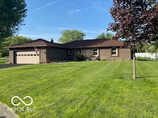 1425 Winding Trail Cir, Greenwood, IN 46142