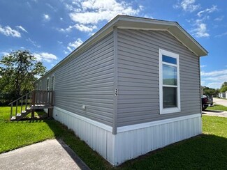 331 Gordy Rd Unit 29, Bacliff, TX 77518