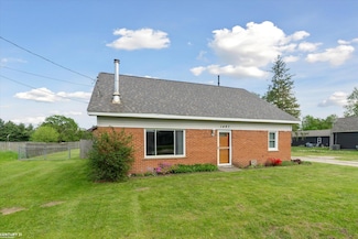 1497 Parke St, Rochester Hills, MI 48307