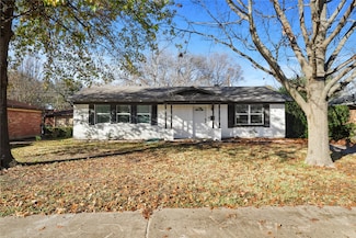 2713 Wembley Dr, Garland, TX 75041