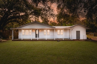 181 E Center St, Perry, FL 32348