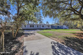 13 Vine St, Hilton Head Island, SC 29926