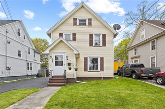 116 W Elm St, East Rochester, NY 14445