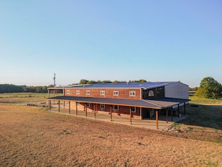 21685 E Highway H, Stockton, MO 65785