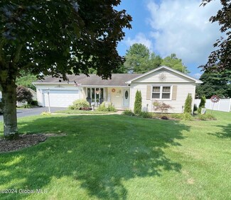 27 Sylvan Ave, Queensbury, NY 12804