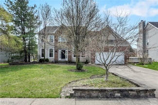 33145 Canterbury Ave, Avon Lake, OH 44012