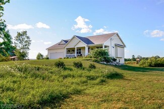 7097 Barry St, Hudsonville, MI 49426