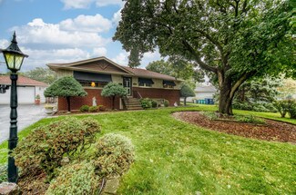 11221 S Natchez Ave, Worth, IL 60482
