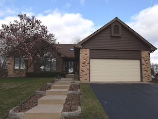 639 Eisenhower St, Marengo, IL 60152