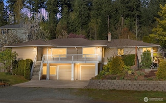 19529 Locust Way, Lynnwood, WA 98036