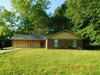 910 Gaines Rd, Corinth, MS 38834