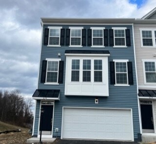 626 Dana Dr, Crafton, PA 15205