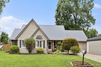 265 Barbour Dr, Aberdeen, OH 45101