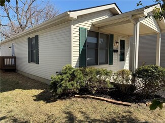 820 E 11th St, New Albany, IN 47150
