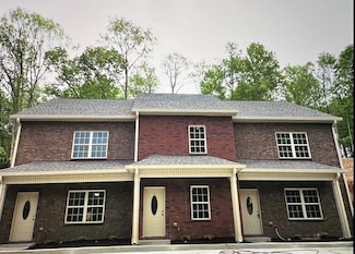 457 Oak St, Clarksville, TN 37042